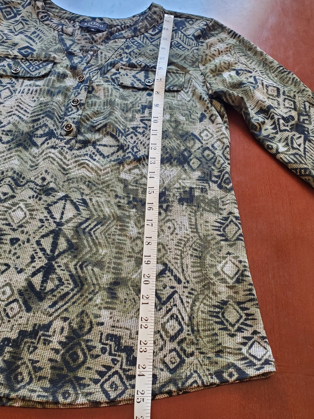 Stitch Collection Olive Print Roll-Tab Blouse Size M - Picture 7 of 7